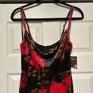 🖤❤️ Taylor NEW Velvet Maxi Dress 🌹 Size 4 NWT 🆕🌹❤️🖤